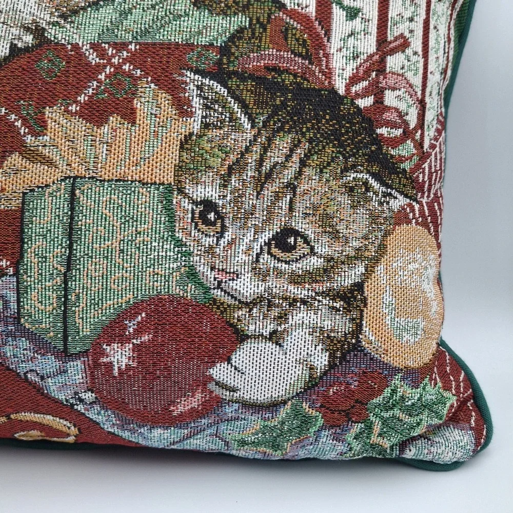 Vintage Tapestry Pillow Christmas Cats Kittens Playing Under Tree 16"X 11" Green - Picture 2 of 8